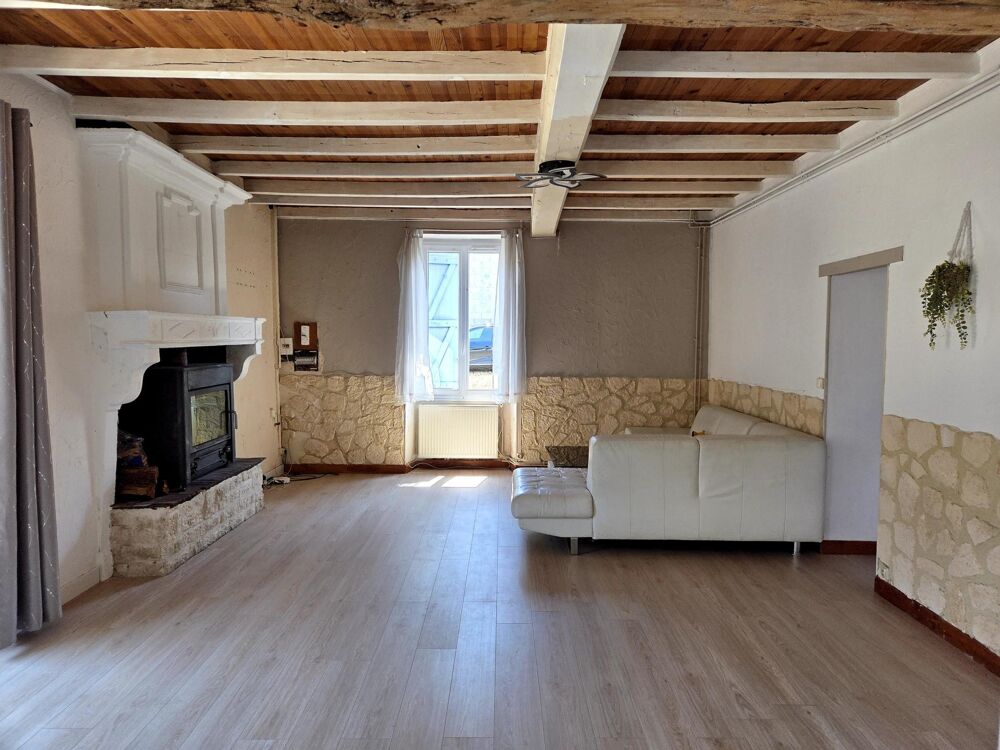 Vente Maison Lumineuse maison en pierre quatre chambres dont une en rdc, piscine, garage!! Gibourne