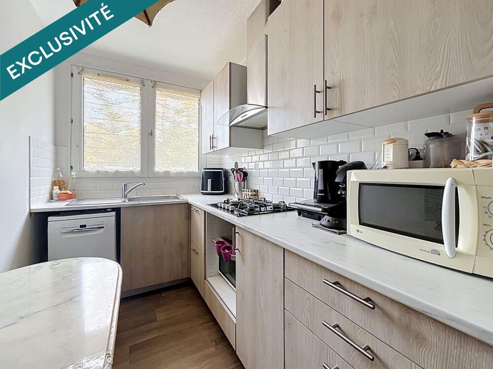 Vente Appartement Beau 2 pièces en plein coeur du Quartier du Manet - Proche de toutes les commodités Montigny-le-bretonneux