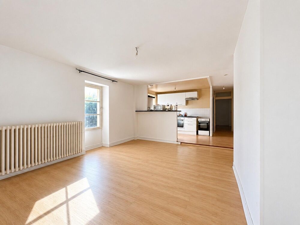 Location Appartement T3 HYPER CENTRE DE SABLE SUR SARTHE Sable-sur-sarthe