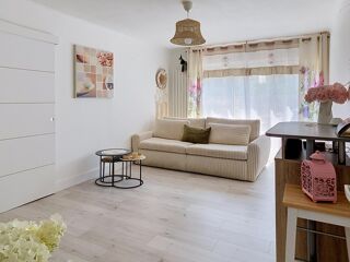 Vente Appartement Dernier étage avec ascenseur, Terrasse, Parking Sete