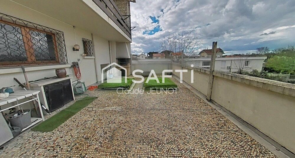 Vente Appartement Appartement 135m² PESSAC CENTRE – Terrasse 80m² – 2 Parkings Pessac