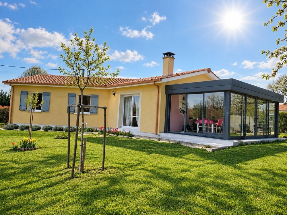 Vente Maison À Saint-Christoly-de-Blaye, charmante maison de plain-pied de 148 m², avec ses 3 chambres, sa véranda, son jardin arboré de 1 30 Saint-savin