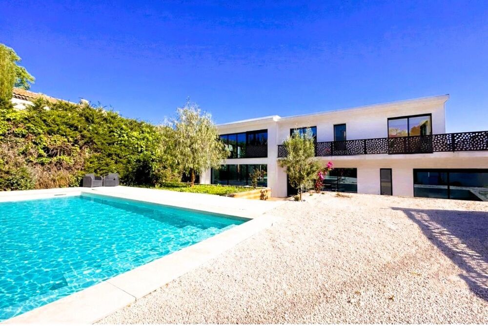 Vente Maison Saint Julien magnifique villa d'architecte 178 m² avec piscine et terrain de 978 m² Marseille 12