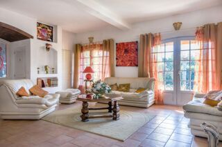  Maison � vendre 9 pi�ces 296 m�