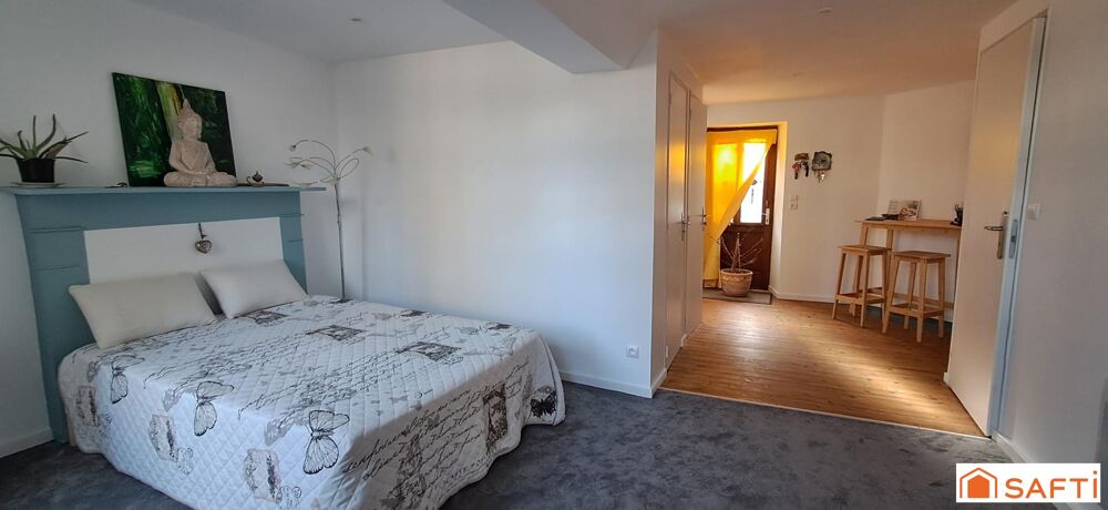 Vente Maison Maison de ville, 3 suites (1 rdc), cour privée La ferte-mace