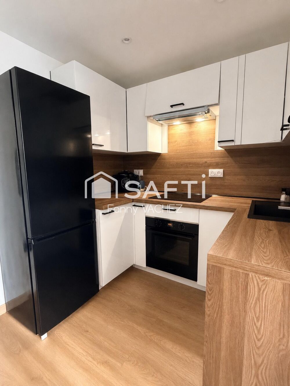 Vente Appartement Appartement rénové 3 pièces de 68m² à Mandelieu Mandelieu-la-napoule