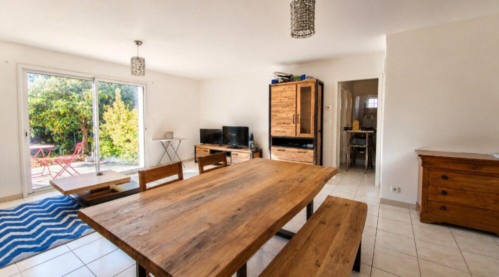 Vente Maison Maison de plain-pied avec jardin arboré. Verines
