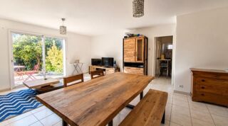 Vente Maison Maison de plain-pied avec jardin arboré. Verines