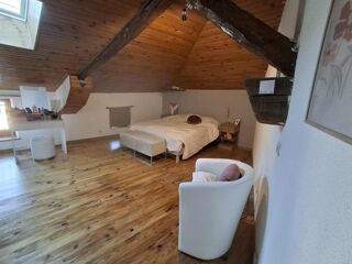  Immeuble � vendre 98 m�