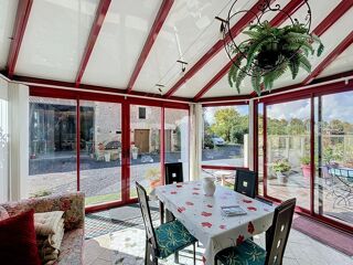 Vente Maison Maison en pierre, dépendances et 4 774 m² de terrain Tilly-sur-seulles