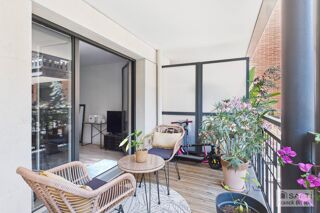Vente Appartement Delage - Bécon. 4 pièces de 2024 avec terrasse, cave et 2 parkings (en sus) Courbevoie