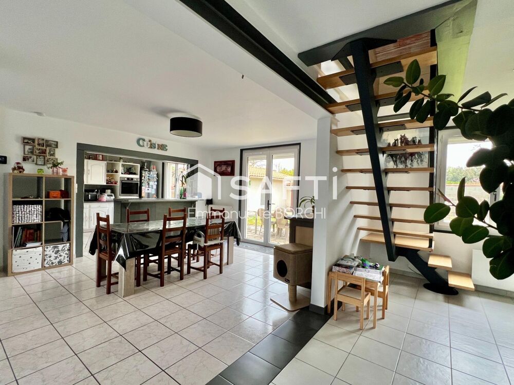 Maison 3 chambres, 2 bureaux, jardin, dépendances