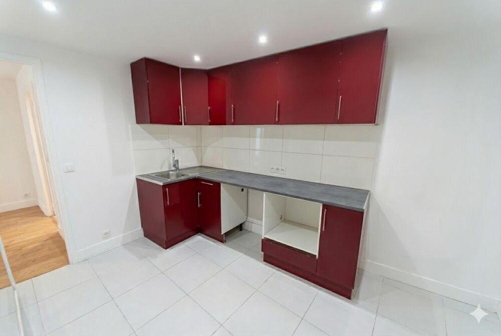 Vente Appartement très beau F2 refait à neuf Paris 11