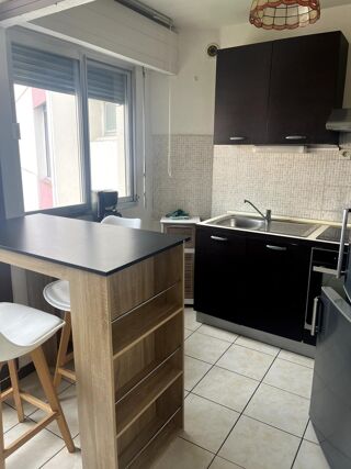  Appartement à louer 2 pièces 50 m²