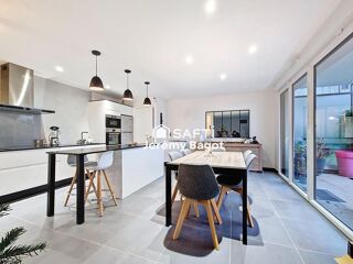  Appartement � vendre 4 pi�ces 89 m�