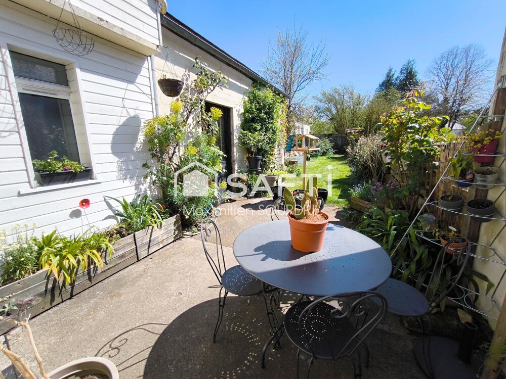 Vente Maison Maison centre-ville avec dépendance et jardin. Sixt-sur-aff