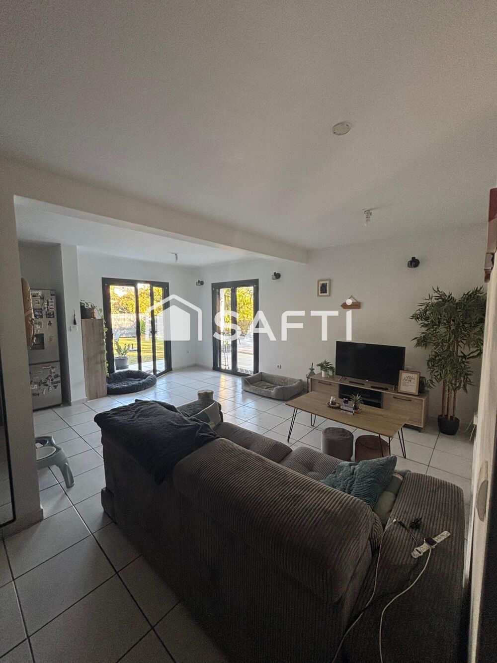 Vente Maison Villa R+1 avec jardin et piscine à St-François Saint-denis