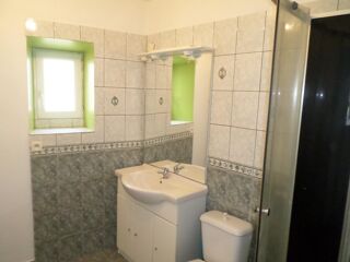  Immeuble � vendre 98 m�