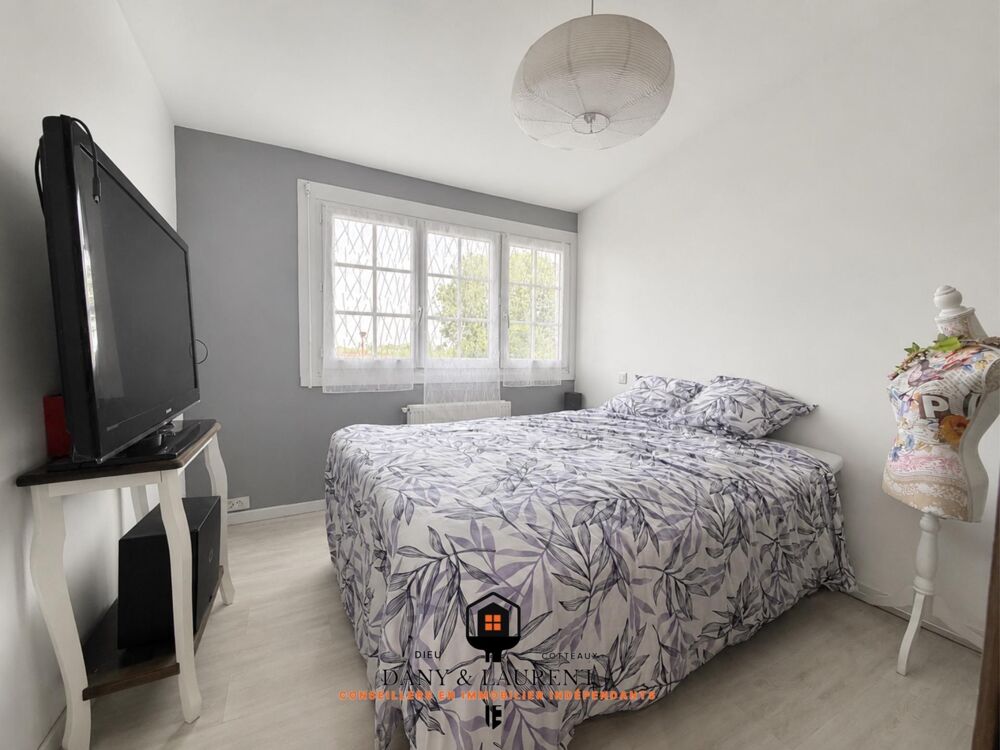 Maison semi individuelle 121 m²  4 chambres  Suite parentale  Garage  Leers