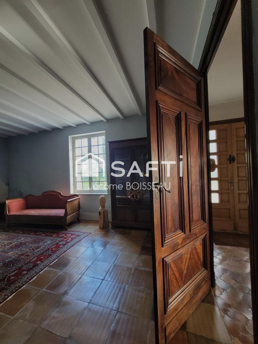Maison d'exception aux vastes pièces dans un écrin de verdure