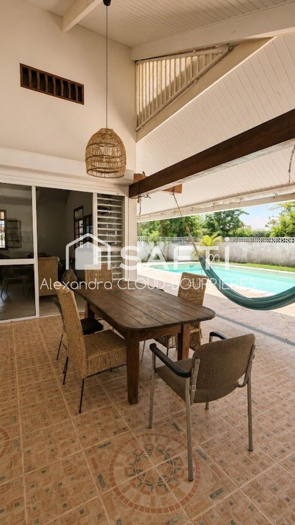 Vente Maison Maison 6 pièces avec piscine – Quartier de l'Anse à Kourou Kourou