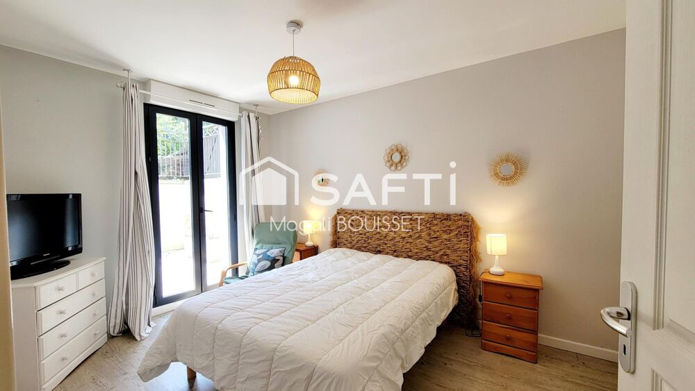 Vente Appartement Appartement T4 de 91m², refait à neuf matériaux de qualité et vendu meublé, terrasse, ascenseur, place de parking. Bagneres-de-luchon