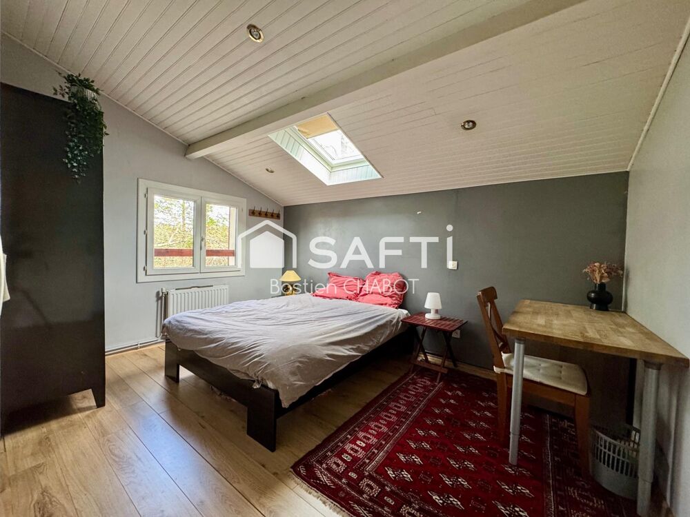 � vendre  Maison Saint-Jean-d'Illac (33127)