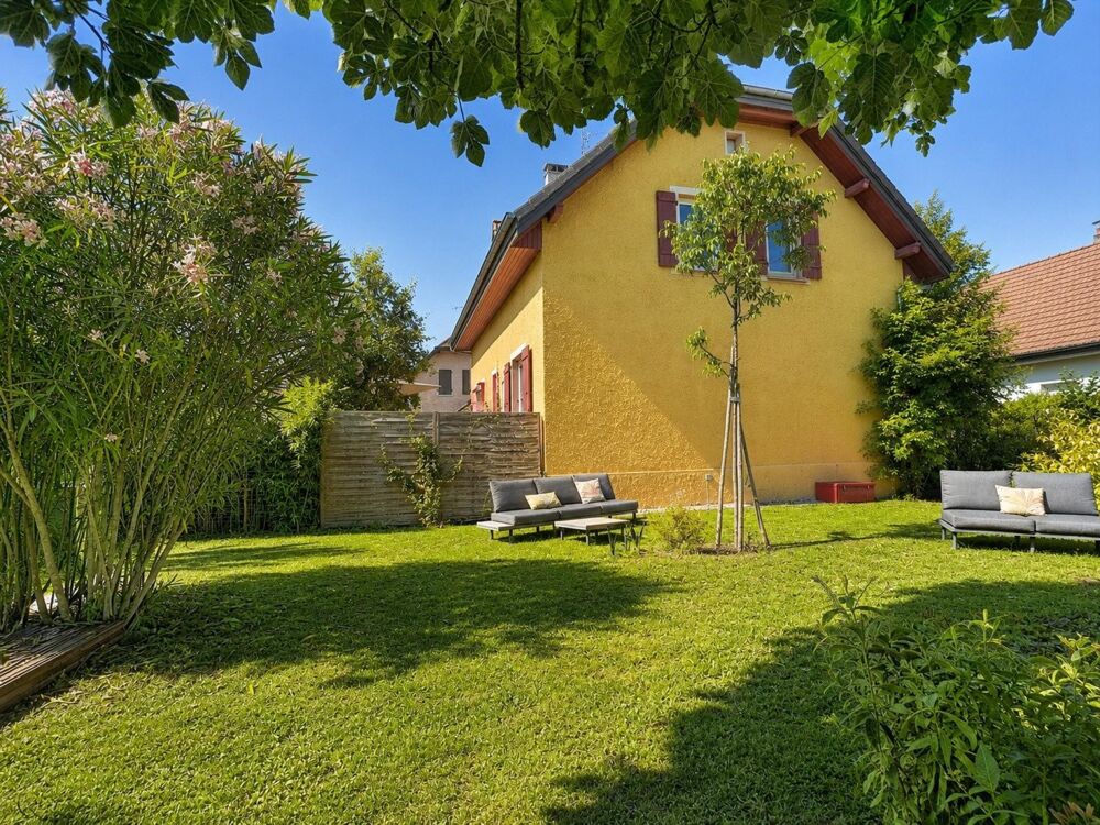 Vente Maison Appartement duplex avec jardin privatif Ville-la-grand