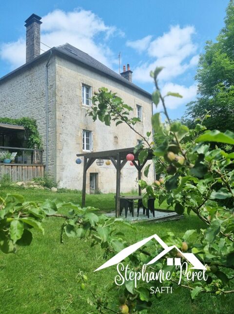   Maison de ma�tre de caract�re � 220 m� r�nov�s, meubl�s et pr�ts � vivre ou exploiter, au c�ur de la Corr�ze verte Maison - 7 pi�ce(s) - 220 m�