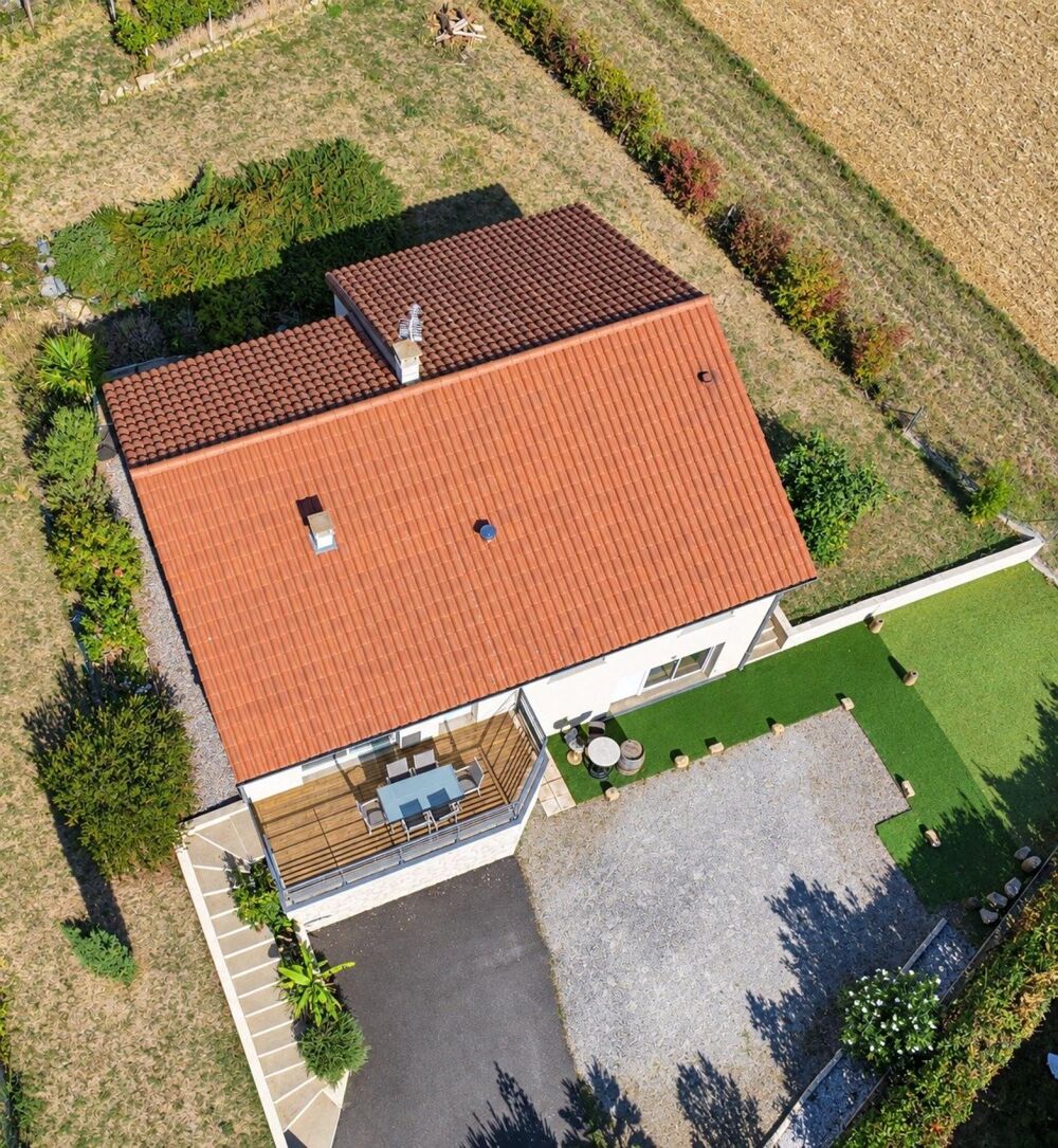 Vente Maison Vue dégagée, 4 chambres, 2 terrasses, bus T2C Perignat-sur-allier