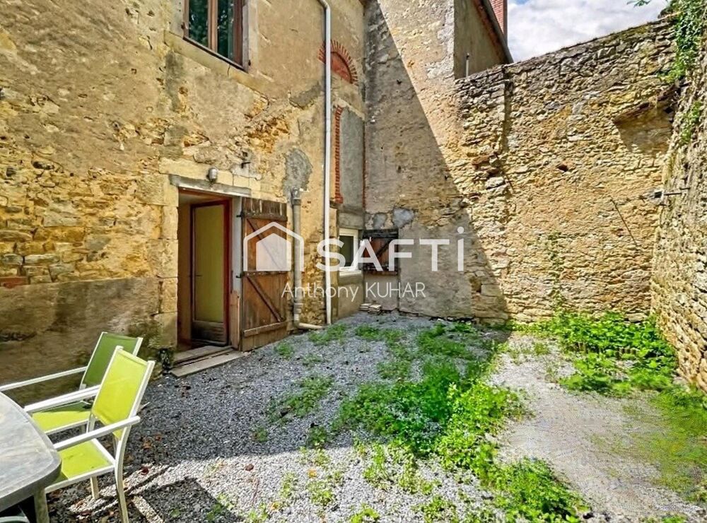 Maison 5 pièces 75 m² · à Lurcy-Levis · 75 m² · 54 000 €