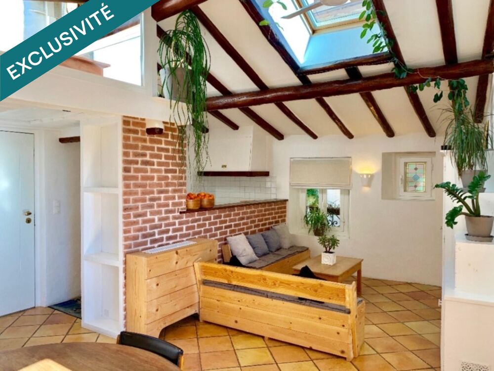 Coup de coeur pour cette charmante maison de village avec vue mer