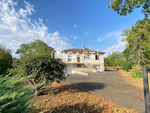   Maison familiale avec du potentiel! Maison - 5 pièce(s) - 132 m²