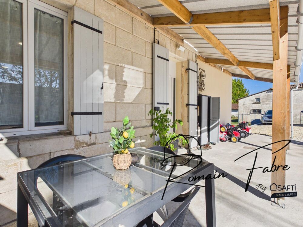 Vente Maison Maison en pierre de 120m2 entièrement rénovée avec garage Saint-yzan-de-soudiac
