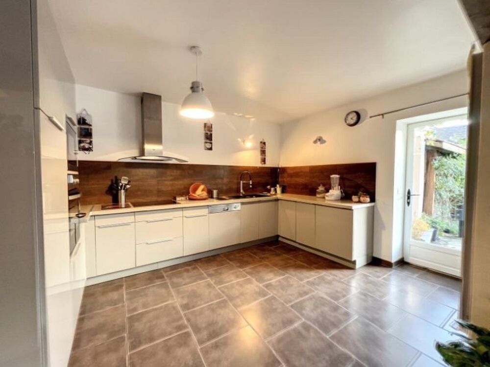 Vente Maison Vaste maison en pierre restaur�e en centre ville Voulx