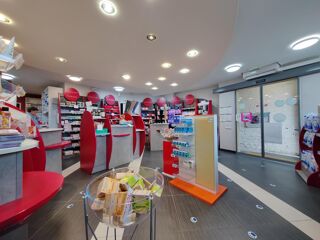  Immeuble � vendre 374 m�