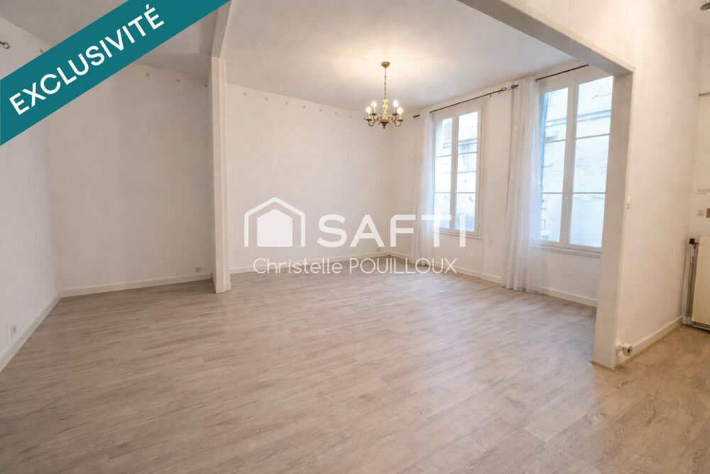 Vente Maison Centre-ville, 2 entrées, 3 chambres avec salles d'eau, cour et terrasse Niort