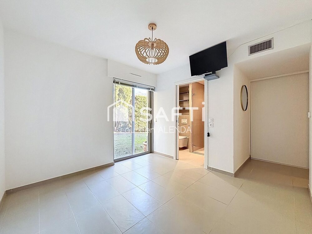 � vendre  Appartement Saint-Rapha�l (83700)