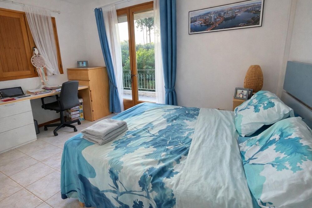 � vendre  Maison La Cadi�re-d'Azur (83740)