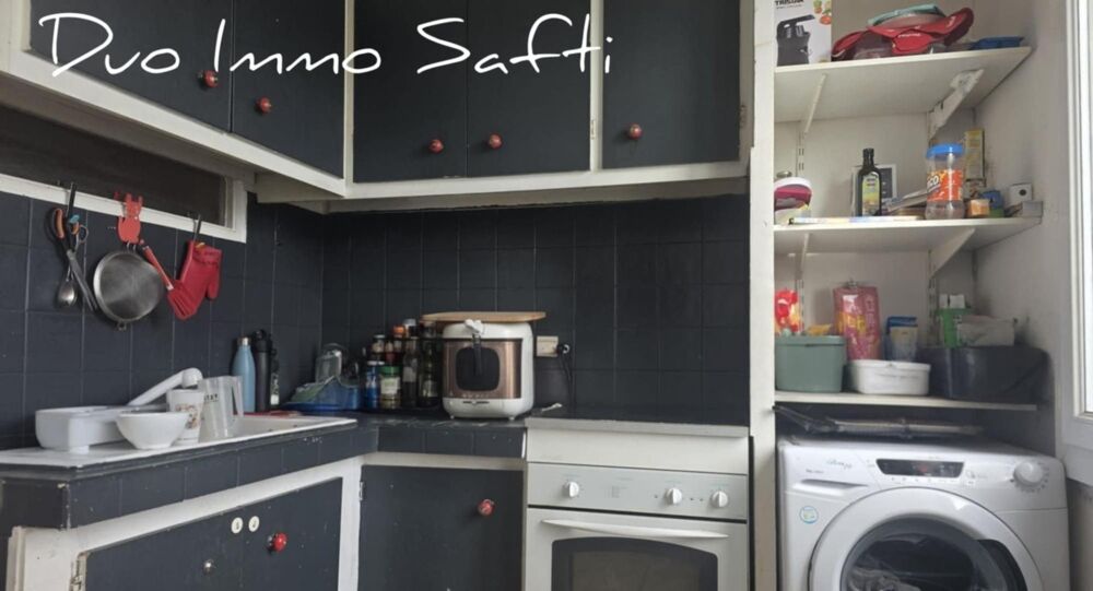 Vente Appartement VENTE URGENTE - T4 avec balcon, cave et garage dans copro rénovée. Manosque