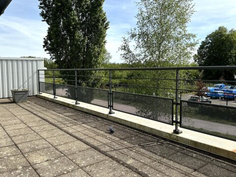   local commercial/artisannal, 300M² sur 1213 m² de terrain. 