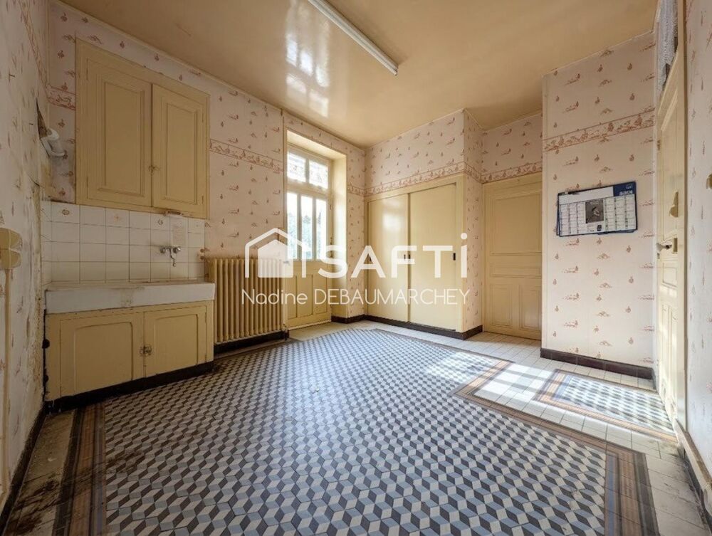 Vente Maison Maison de ville de caractère : beaux volumes, jardin et fort potentiel Genelard