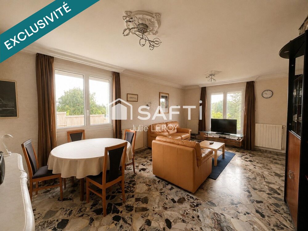 Vente Maison Maison avec vue dégagée et beau potentiel située à Mareil-en-Champagne Mareil-en-champagne