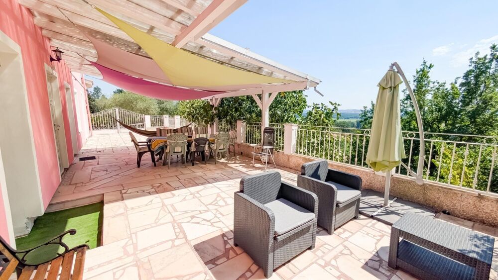 TRES BELLE MAISON ATYPIQUE !