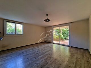 Vente Appartement Appartement T4 3 chambres 81 m² terrasse et jardin Sauvian