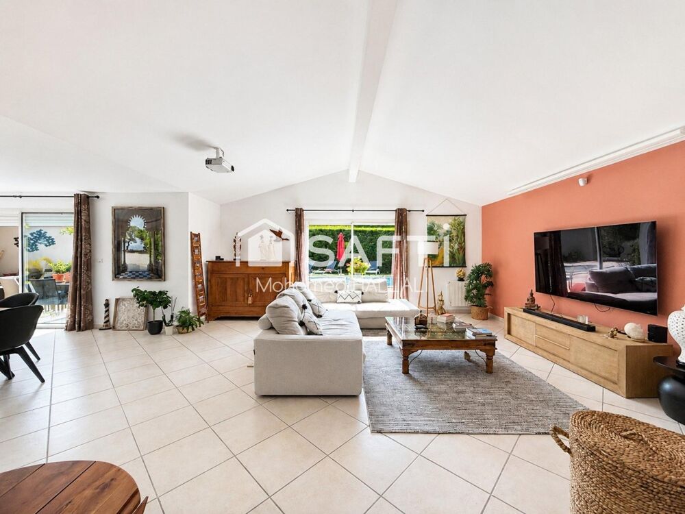 Vente Maison Maison 172 m² très au calme, piscine, 1223 m² Gujan-mestras