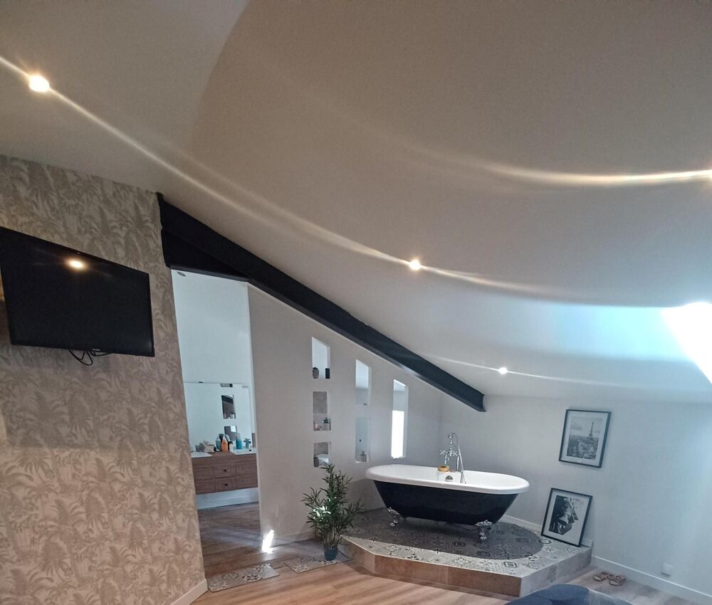 � vendre  Maison Cierzac (17520)