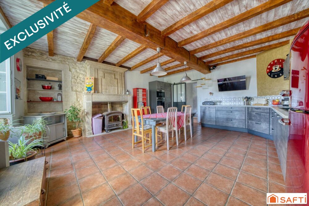 Vente Maison Charmante Charentaise aux beaux volumes Courcoury