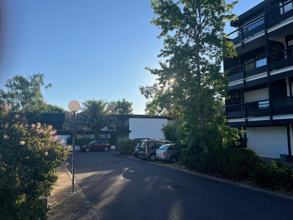 Dans une très belle Résidence appartement de 83 m² et parking