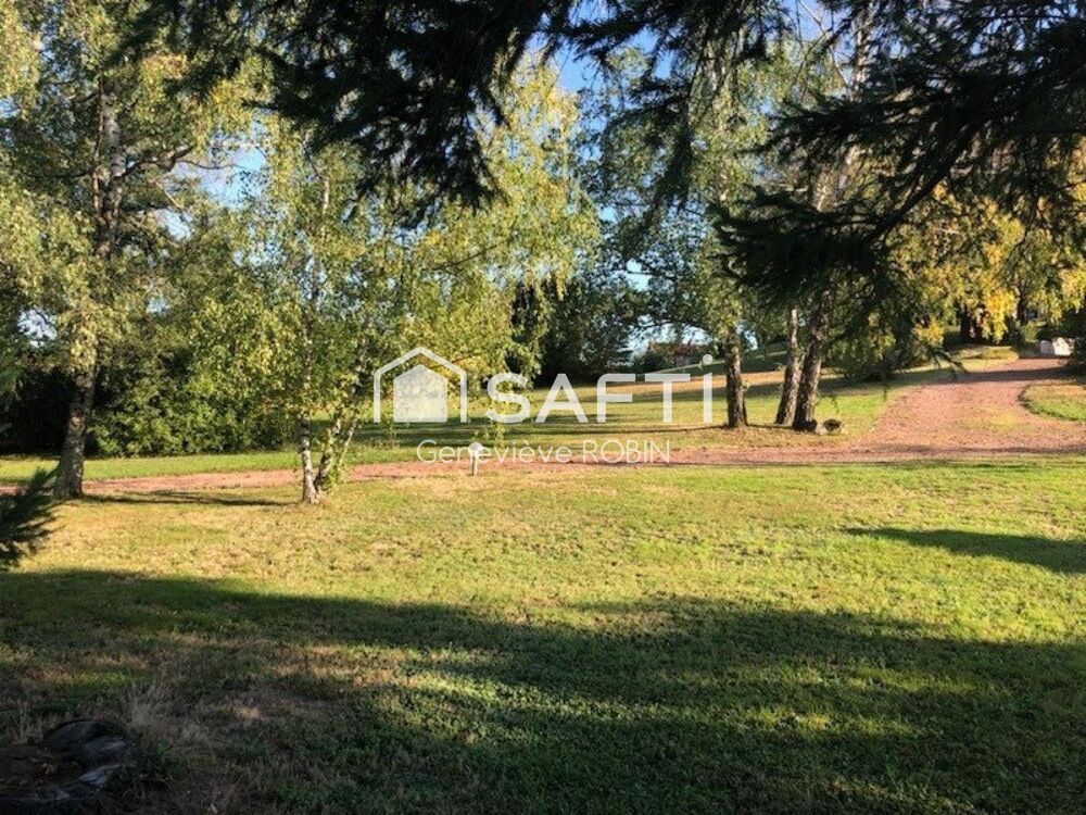 Vente Maison Maison de charme au toit de chaume, grand terrain avec piscine Saint-barthelemy-lestra